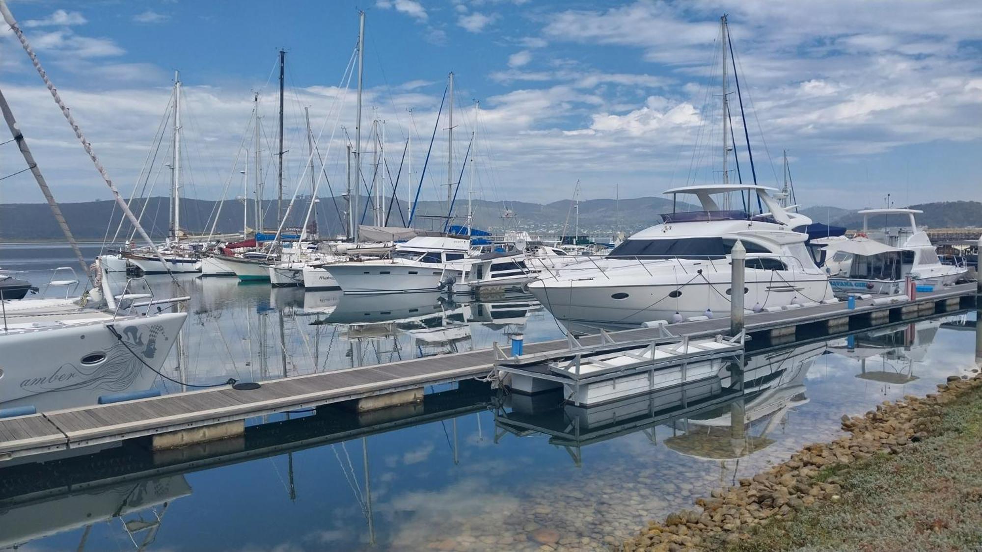 Knysna Private Estate Lagoon - Garden Apartments- Secure Estate Buitenkant foto